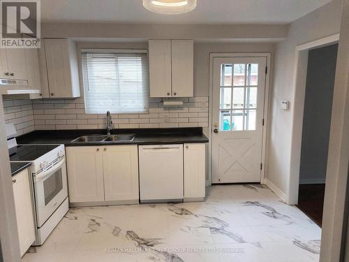 933 Dublin Street, Whitby, ON - Indoor Photo Showing Kitchen With Double Sink