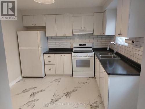 933 Dublin Street, Whitby, ON - Indoor Photo Showing Kitchen With Double Sink