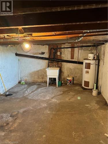 7772 Side Road 5 E, Wellington North, ON - Indoor Photo Showing Basement