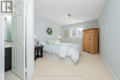 13 Beacon Hill Drive, Brampton, ON - Indoor Photo Showing Bedroom