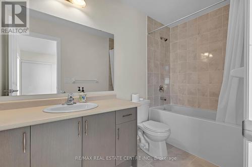 58 Mary Watson Street, North Dumfries, ON - Indoor Photo Showing Bathroom