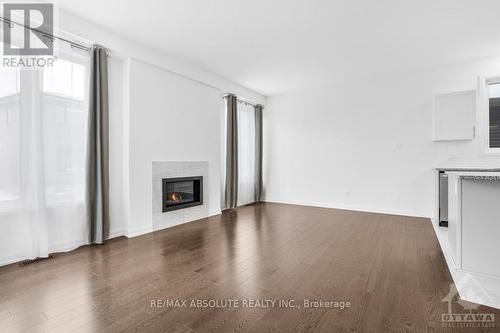 379 Sterling Avenue, Prescott And Russell, ON - Indoor Photo Showing Living Room With Fireplace