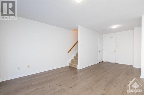 104 Manhattan Crescent, Ottawa, ON - Indoor Photo Showing Other Room