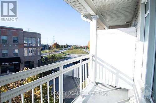 133 Corinth Pvt, Ottawa, ON - Outdoor With Balcony