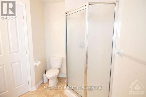 133 Corinth Pvt, Ottawa, ON - Indoor Photo Showing Bathroom