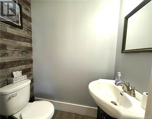 43 Parkwood Drive, St. Stephen, NB - Indoor Photo Showing Bathroom