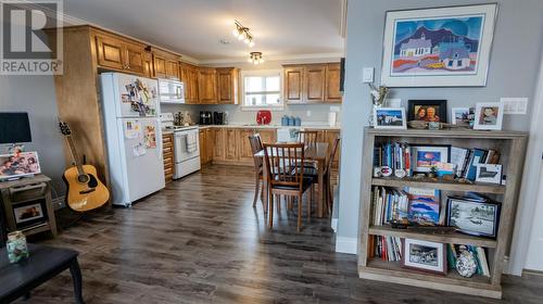 20 Twin Road, Lumsden, NL - Indoor Photo Showing Kitchen