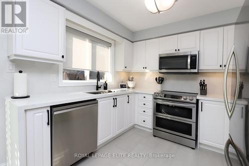 5329 Roadside Way, Mississauga, ON - Indoor Photo Showing Kitchen With Stainless Steel Kitchen With Double Sink