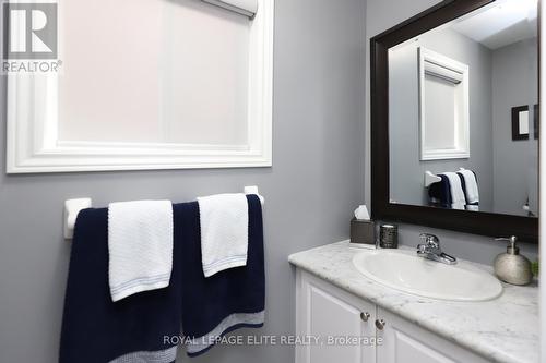 5329 Roadside Way, Mississauga, ON - Indoor Photo Showing Bathroom