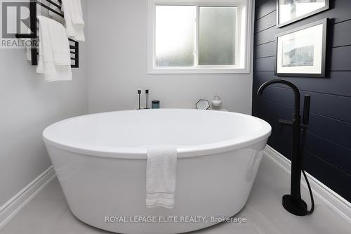 5329 Roadside Way, Mississauga, ON - Indoor Photo Showing Bathroom