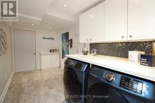 5329 Roadside Way, Mississauga, ON - Indoor Photo Showing Laundry Room