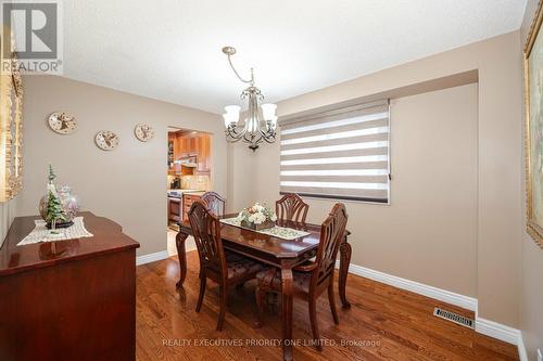 16 Fountainbridge Drive, Caledon, ON - Indoor Photo Showing Dining Room