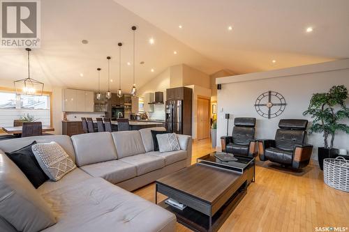 2670 Sandringham Crescent, Regina, SK - Indoor Photo Showing Living Room