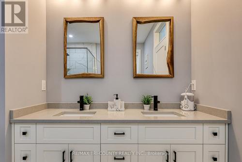 1942 Highway 59, Norfolk, ON - Indoor Photo Showing Bathroom