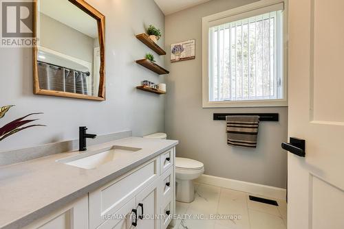 1942 Highway 59, Norfolk, ON - Indoor Photo Showing Bathroom