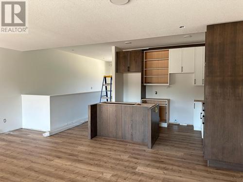 1444 Granite Drive Unit# 6, Golden, BC - Indoor Photo Showing Kitchen