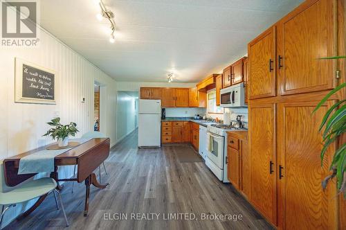 33053 Thomas Line, Dutton/Dunwich, ON - Indoor Photo Showing Kitchen