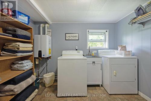 33053 Thomas Line, Dutton/Dunwich, ON - Indoor Photo Showing Laundry Room