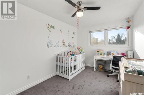 230 Highlands Place, Saskatoon, SK - Indoor Photo Showing Bedroom