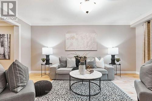 201 Eastlawn Street, Oshawa, ON - Indoor Photo Showing Living Room