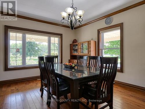 319 Norfolk County 45 Road, Norfolk (Frogmore), ON - Indoor Photo Showing Dining Room