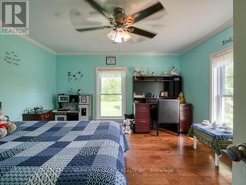 319 Norfolk County 45 Road, Norfolk (Frogmore), ON - Indoor Photo Showing Bedroom