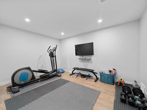 215-641 Shuswap Road E, Kamloops, BC - Indoor Photo Showing Gym Room