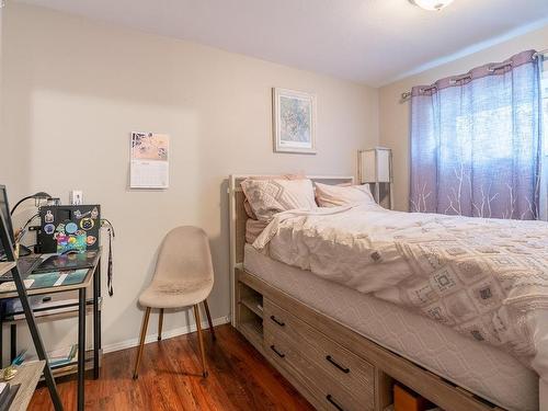 435 Schubert Drive, Kamloops, BC - Indoor Photo Showing Bedroom