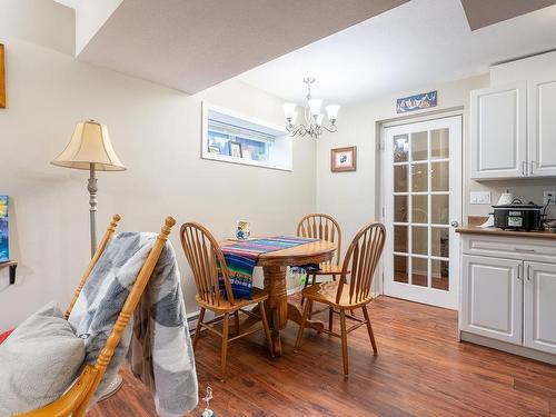 435 Schubert Drive, Kamloops, BC - Indoor Photo Showing Dining Room