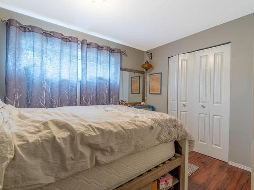 435 Schubert Drive, Kamloops, BC - Indoor Photo Showing Bedroom