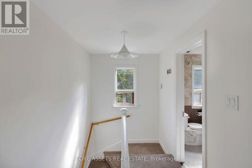 9 Lyndale Drive, Toronto, ON - Indoor Photo Showing Other Room