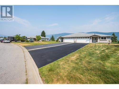 4200 Grandview  Drive Unit# 111, Castlegar, BC - Outdoor