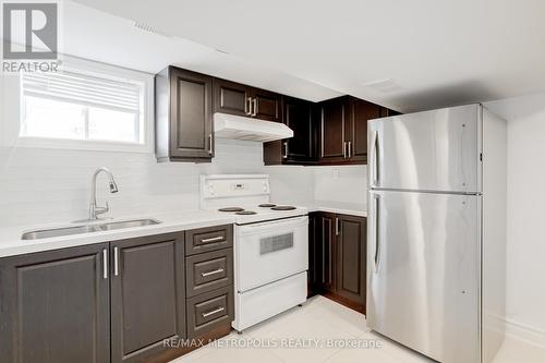 76 Albert Street W, Thorold, ON - Indoor Photo Showing Kitchen With Double Sink