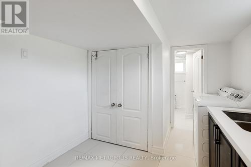 76 Albert Street W, Thorold, ON - Indoor Photo Showing Laundry Room