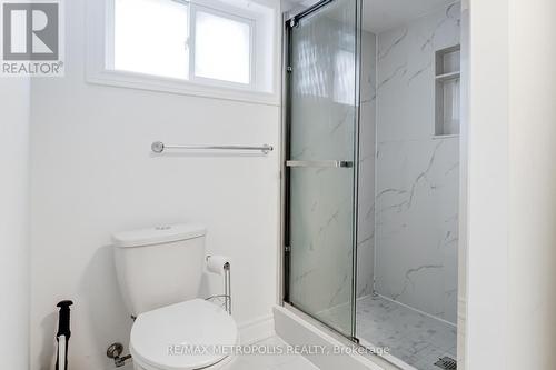 76 Albert Street W, Thorold, ON - Indoor Photo Showing Bathroom