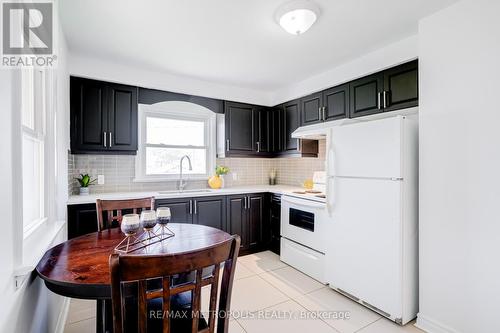 76 Albert Street W, Thorold, ON - Indoor Photo Showing Kitchen