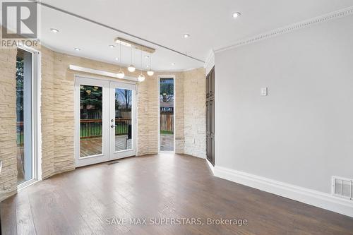 104 Brown Street, Barrie, ON - Indoor Photo Showing Other Room