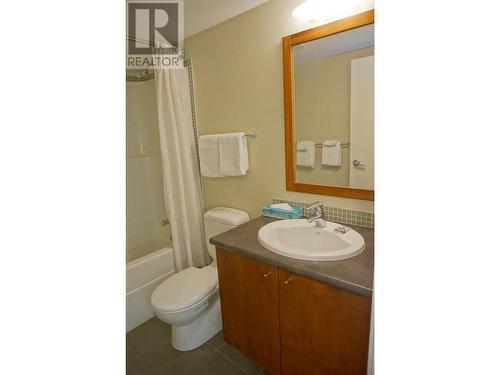 2049 Summit Drive Unit# 314B, Panorama, BC - Indoor Photo Showing Bathroom