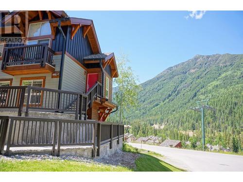 2049 Summit  Drive Unit# 314B, Panorama, BC - Outdoor