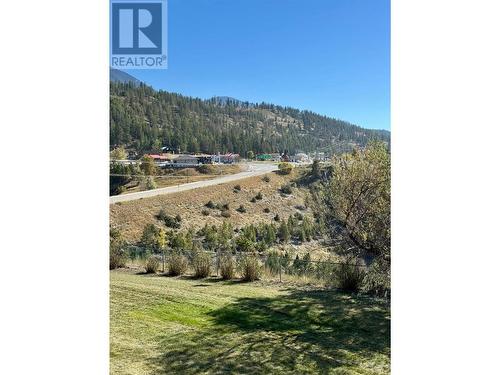 4904 Ridge Road Unit# 135, Radium Hot Springs, BC - Outdoor With View