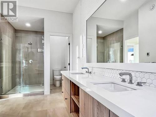 130 Flagstone Rise, Naramata, BC - Indoor Photo Showing Bathroom