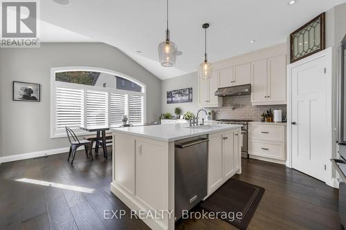 16 - 270 Main Street W, Grimsby, ON - Indoor Photo Showing Kitchen With Upgraded Kitchen