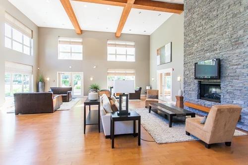 15988 26 Avenue, Surrey, BC - Indoor Photo Showing Living Room With Fireplace