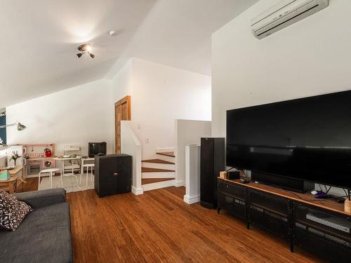 Mezzanine - 586 Place Schumann, Brossard, QC - Indoor Photo Showing Living Room