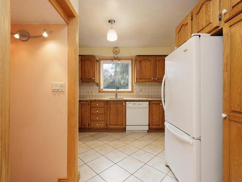 Cuisine - 725 45E Avenue, Montréal (Lachine), QC - Indoor Photo Showing Kitchen