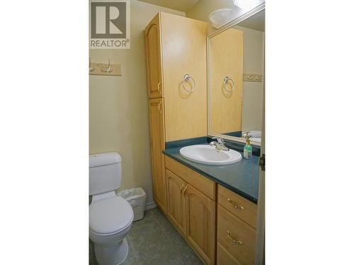 2030 Panorama Drive Unit# 1007, Panorama, BC - Indoor Photo Showing Bathroom