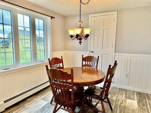 Dining room - 620 Ch. Des Caps, Les Îles-De-La-Madeleine, QC - Indoor Photo Showing Dining Room