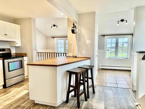 Overall view - 620 Ch. Des Caps, Les Îles-De-La-Madeleine, QC - Indoor Photo Showing Kitchen