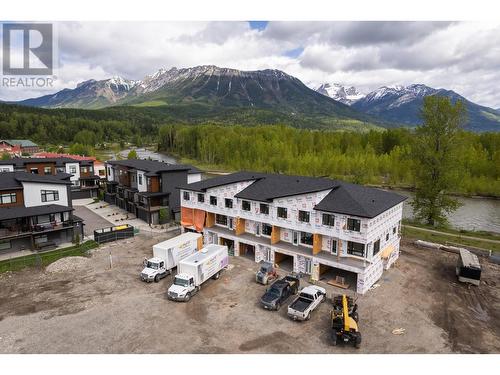 800 Riverside  Way Unit# 302, Fernie, BC - Outdoor With View