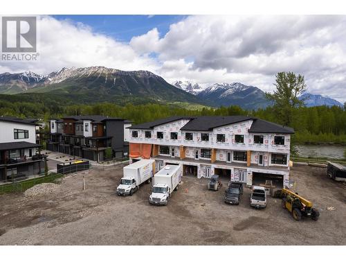 800 Riverside  Way Unit# 302, Fernie, BC - Outdoor